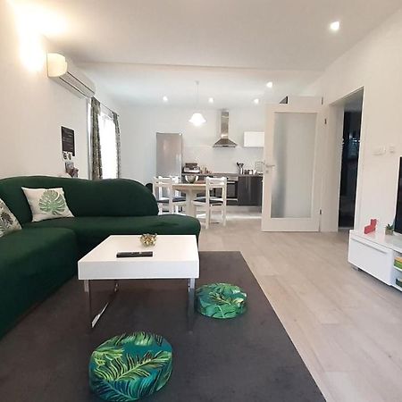 Apartment Ela Trogir Extérieur photo