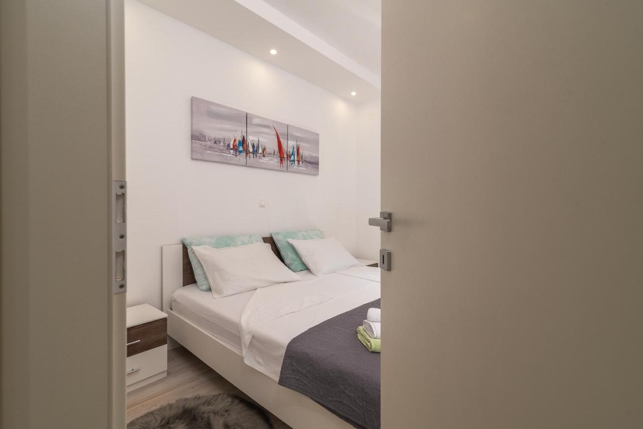 Apartment Ela Trogir Extérieur photo