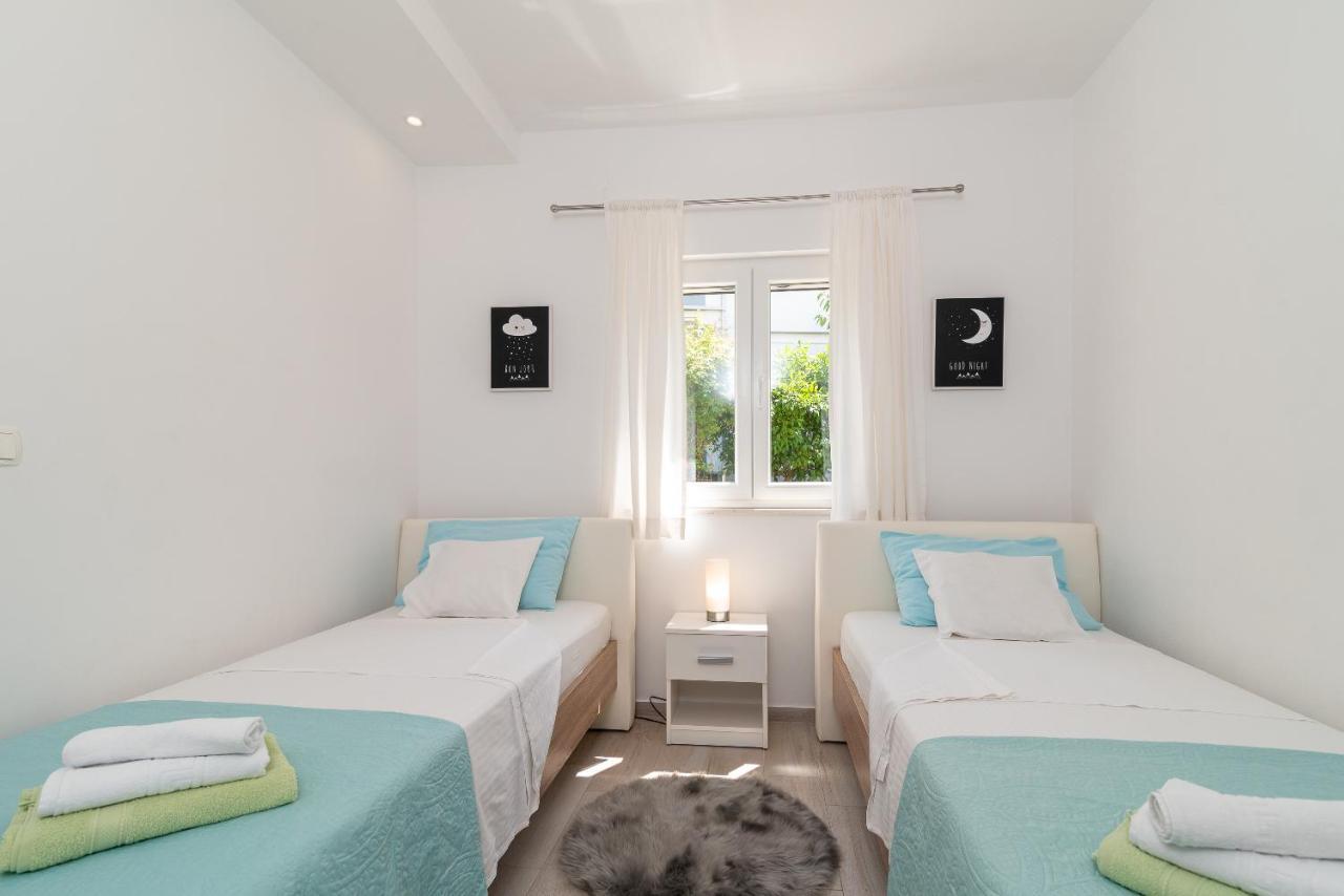 Apartment Ela Trogir Extérieur photo