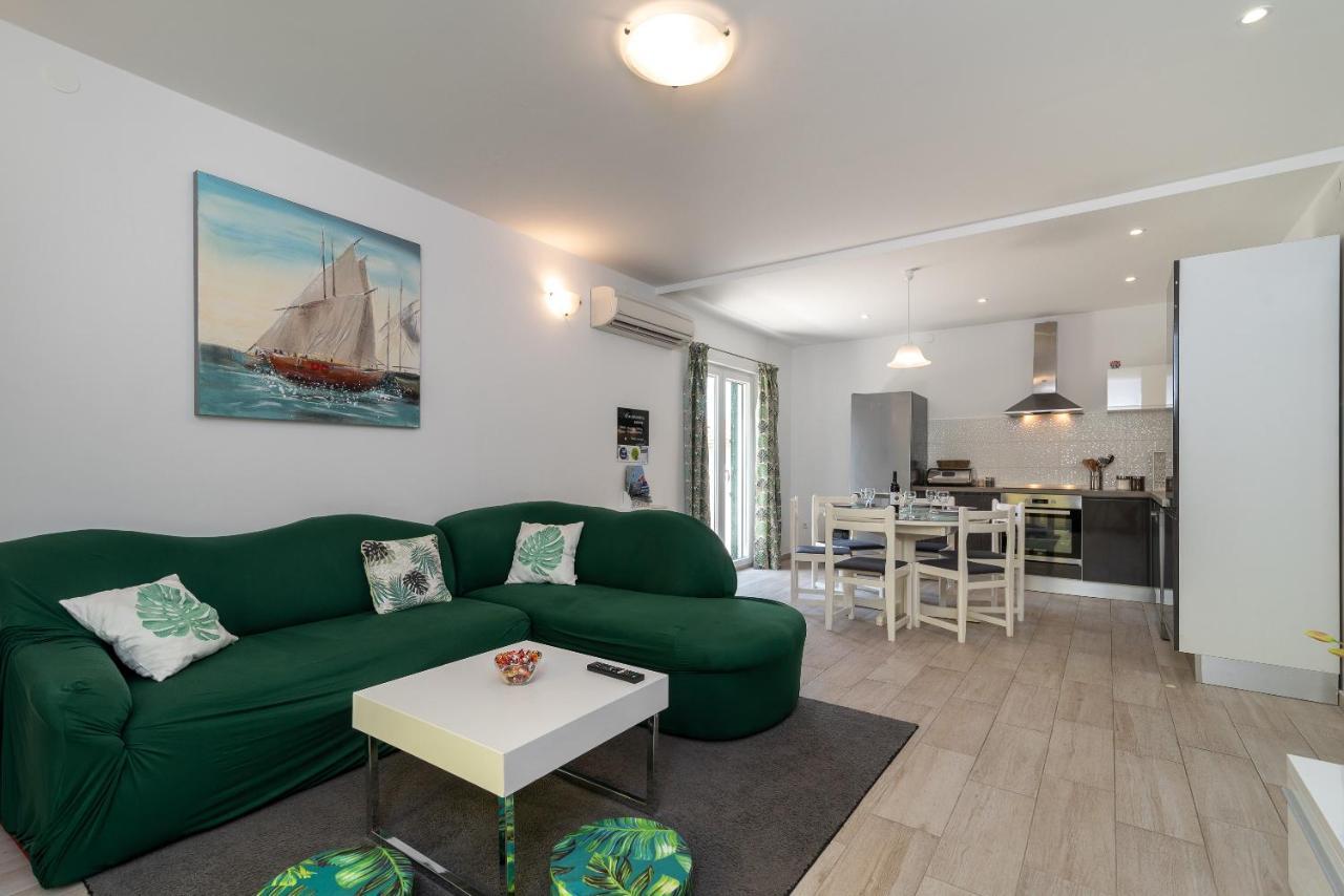 Apartment Ela Trogir Extérieur photo