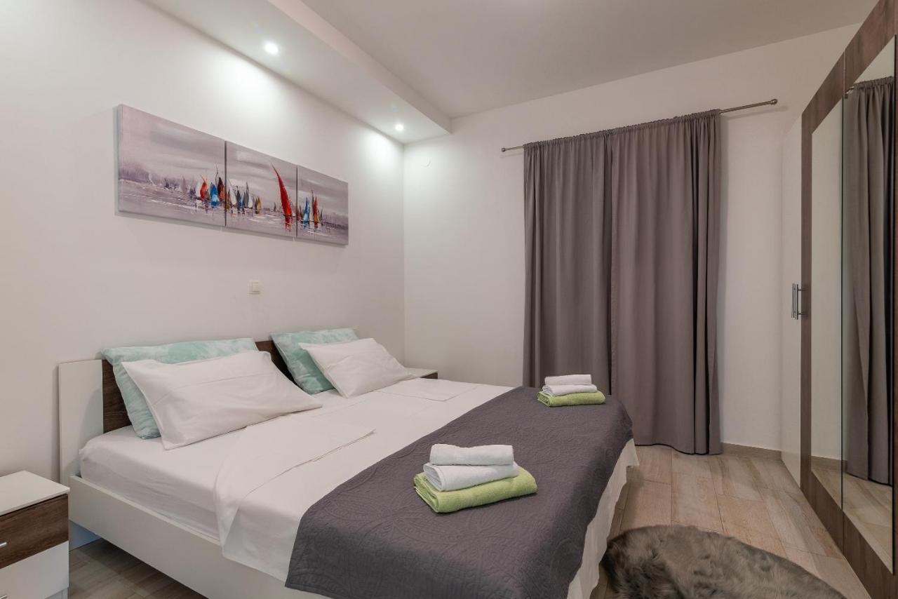 Apartment Ela Trogir Extérieur photo